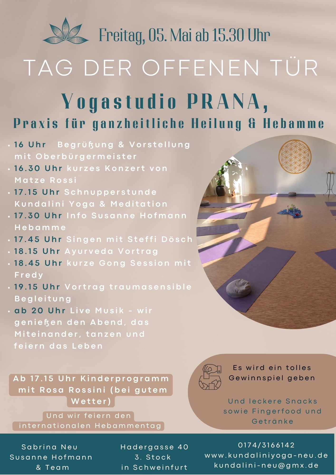 Kopie von Flyer Yoga Studio Werbung Weiß Beige Petrol Ästhetisch Elegant Modern